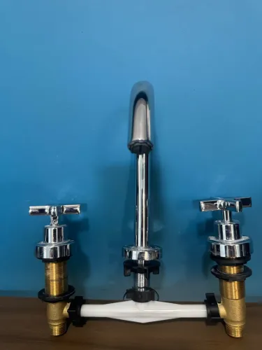 Misturador para lavatório Docol Invicta 722706