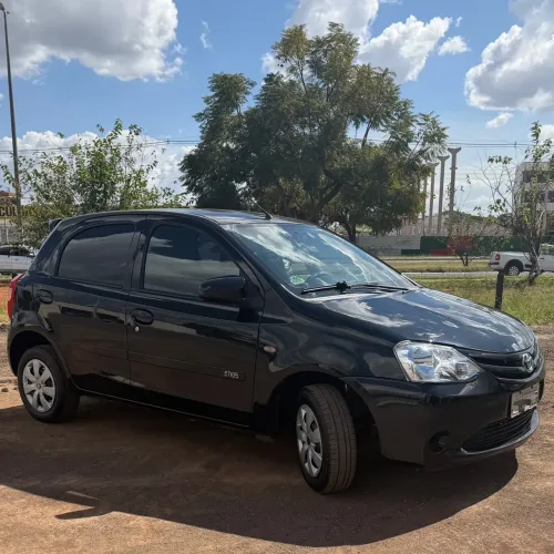 Toyota Etios XS 1.5 Flex 16V 5P Mec. 2014
