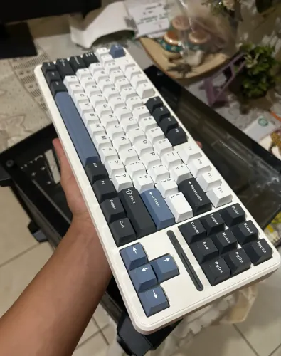 AULA F87 - Teclado Mecânico Gamer