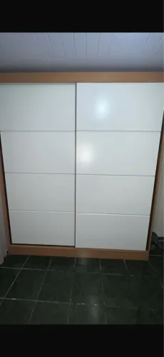 Vende-se guarda roupa novo!