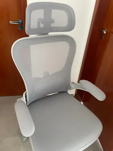 Cadeira Ergonômica DT3 Vitta com encosto da cabeça 