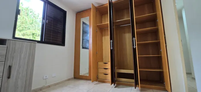 Apartamento 3 quartos, 2 banheiro,  2 vagas garagem 