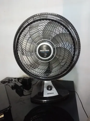 Ventilador Mondial Turbo 8 pás. 150W. Perfeito.