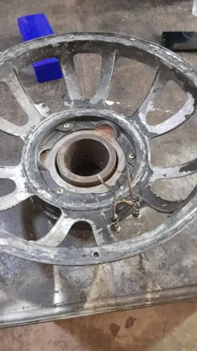 Vendo carcaça  Eros 3k  15 polegadas 