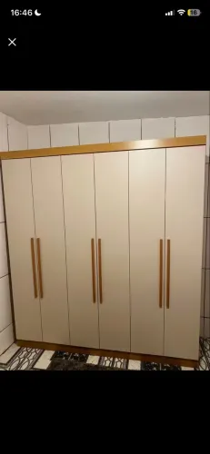 Guarda-roupa 