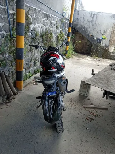 Vendo uma moto crosser 150 2023 único dono em dias ZAP *79
