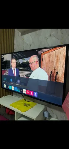 Vendo tv smart Samsung de 43 polegadas