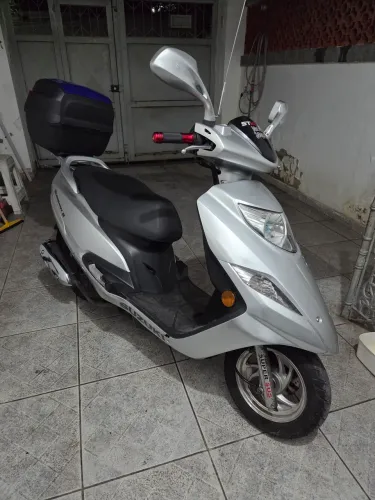 Moto Scooter Brugman 125 cc Vendo ou troco