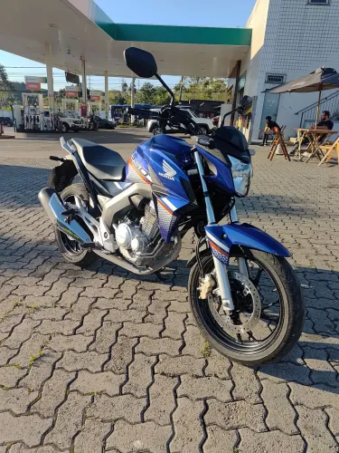 Twister baixo km 2022