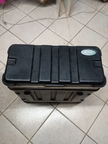 Case profissional p/equipamentos de som como mesas de som e amplificadores. Proteção total