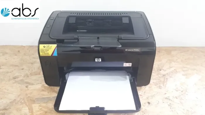 Impressora a laser HP P1102 Wi-Fi em perfeito estado com um toner novo e garantia