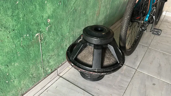 Falante de 18 polegadas
