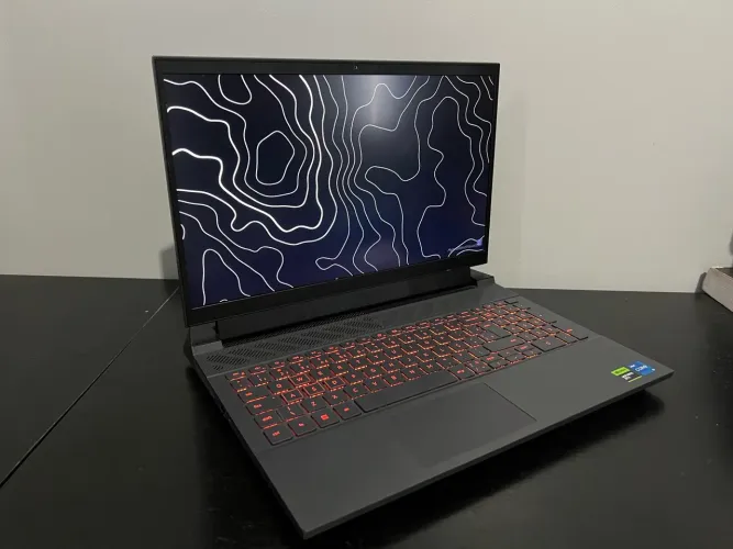 Dell g15 5530 - RTX 3050 e 24gb de RAM DDR5