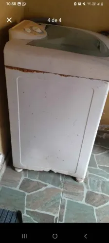 Vende máquina de roupas . Pra retirada de peças!!!!