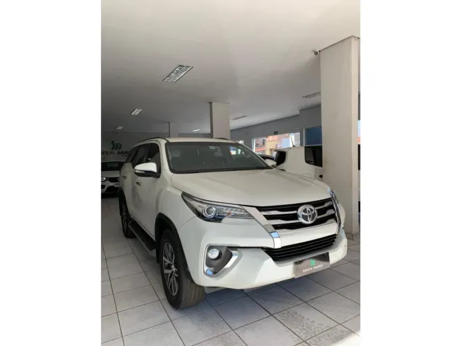 Toyota Hilux SW4 4X4 2.8 Diesel 2017