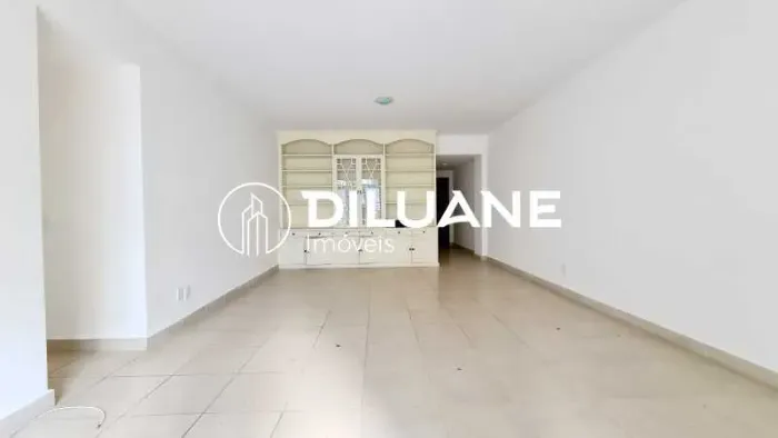 Apartamento - / Residencial / Gávea