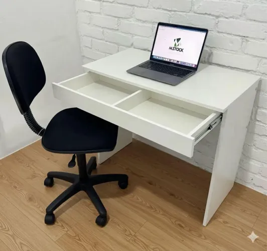 Mesa de estudo com gavetão home office