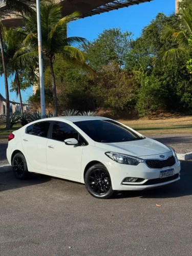 Kia Motors Cerato 1.6 16V Flex Aut. 2015