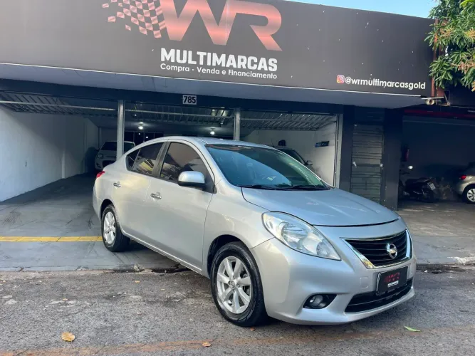Nissan Versa SL 1.6 16V Flex Fuel 4P Mec. 2013