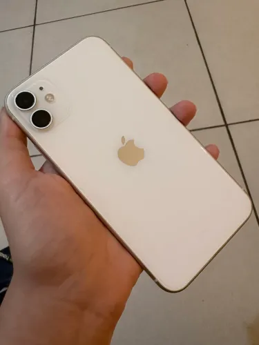 iPhone 11 - celular