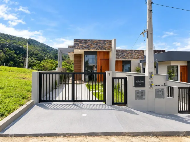 Casa à Venda 2 dormitórios com Suíte Lisboa III São josé