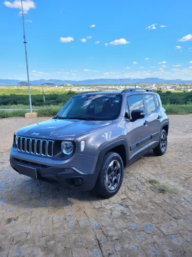 Jeep Renegade 1.8 - 4X2 - AUT. - 2021 - O mais novo da Paraíba!