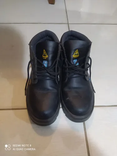 bota de segurança Marluvas 70B22 Eletricista.