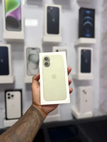 IPHONE 17 256GB VERDE<br>R$ 5.599,00