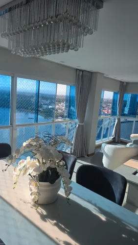 Troco por casa em Condomínio
