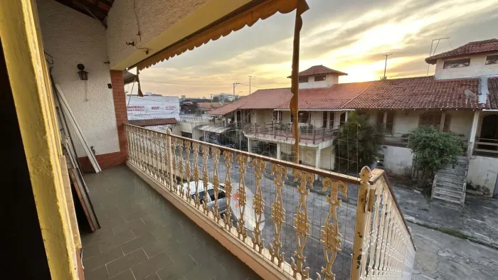 More em Vila Capri, a poucos minutos da Praia da Pontinha e a 500 metros do McDonald's