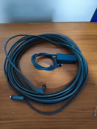 Vendo uma antena mais cabo mais adaptador r47