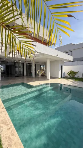 Sobrado Moderníssimo no Condomínio Florais da Mata | 408 m²