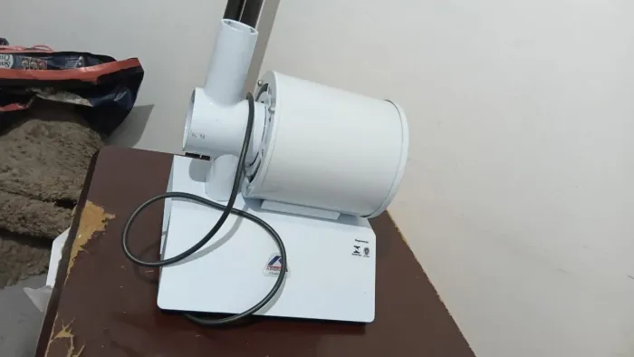 Moinho bivolt, funcionando perfeitamente . * zap 