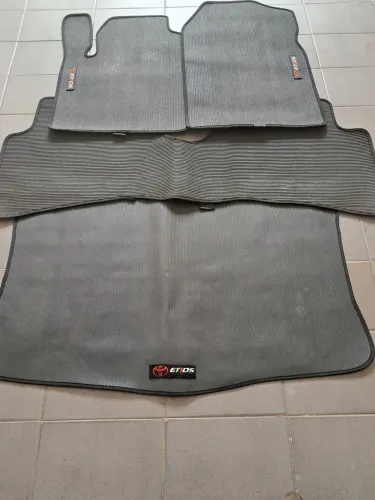Jogo de Tapete Toyota Etios Recht