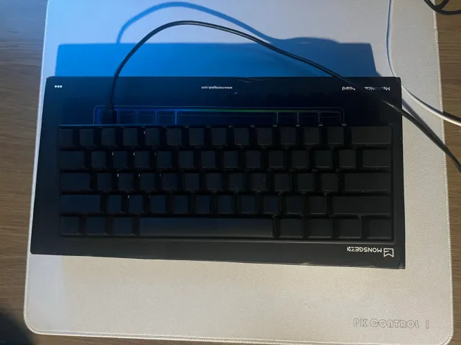 [TECLADO MAGNÉTICO] TECLADO GAMER FUN 60