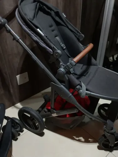 Carrinho De Bebê + Moisés ( COMO 4 ABC DESIGN)