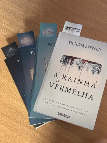 Saga completa ?A Rainha Vermelha? - Victoria Aveyard