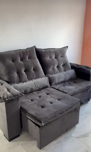 Sofá retrátil e reclinável