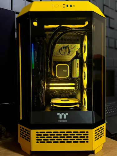 PC Gamer High-End i7-14700 + RX9060XT 16GB Tower 300 Bumblebee 32GB RAM DDR5