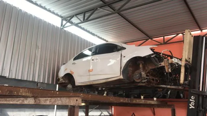 Sucata gm sonic 1.6 manual 2013