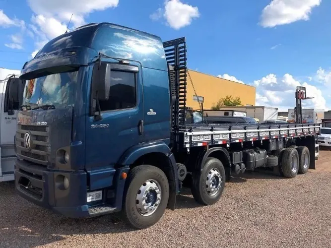 vw 24250 carroceria bitruck