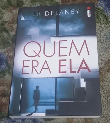QUEM ERA ELA J.P.Delaney