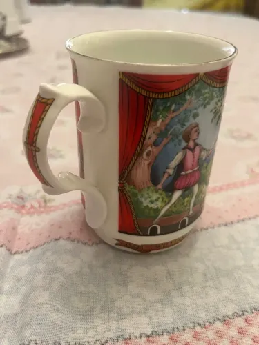 Caneca de porcelana inglesa marca Sadler
