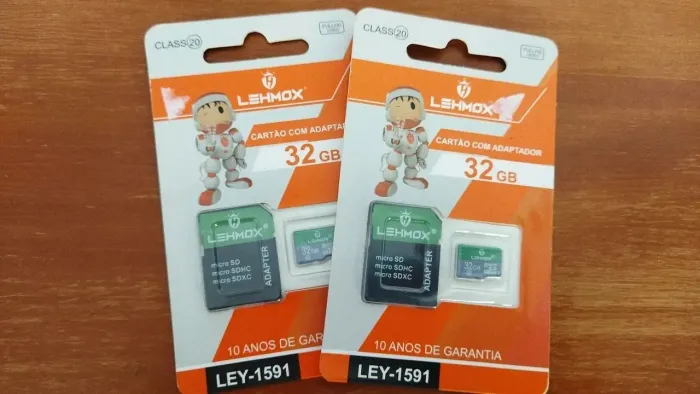 Cartão de memória 32 gigas novo na caixa de estoque 