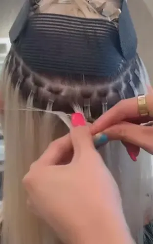 Manutenção de mega hair 