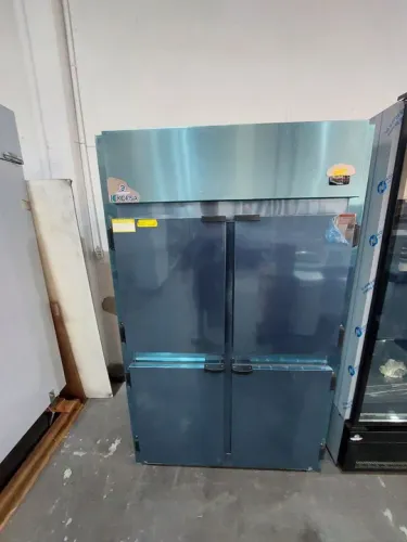 Geladeira comercial inox 765 litros 4 portas