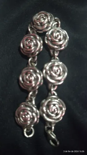 Pulseira prata lindíssima !