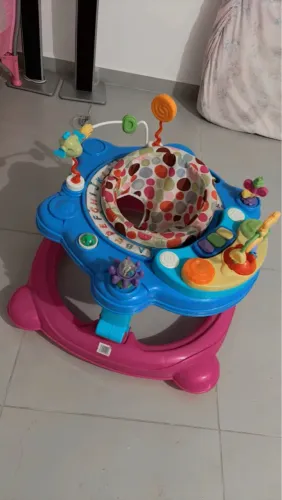 Andador Infantil Interativo - Diversão Garantida!