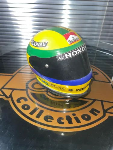  Miniatura de capacete automobilístico Ayrton senna em resina ou fibra leve