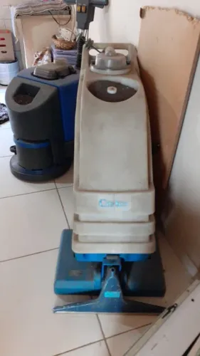 Aspirador de Pó e Água Industrial - Impecável!